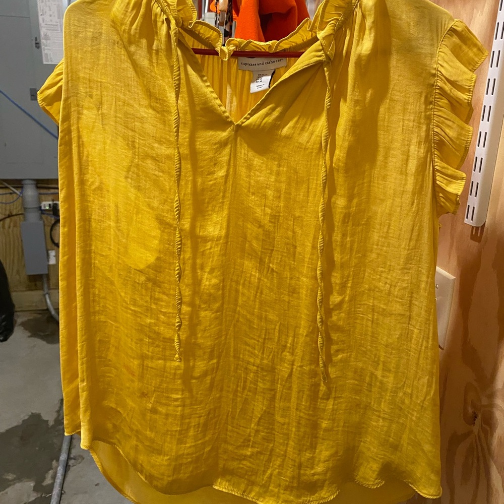 Cupcakes & Cashmere Yellow Ruffled Tie Front Blouse